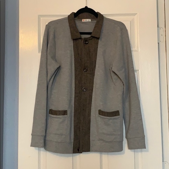 Cardigan - Picture 2 of 4